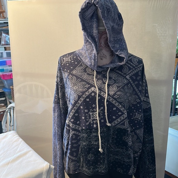 American Eagle oversize hoodie - Picture 3 of 4